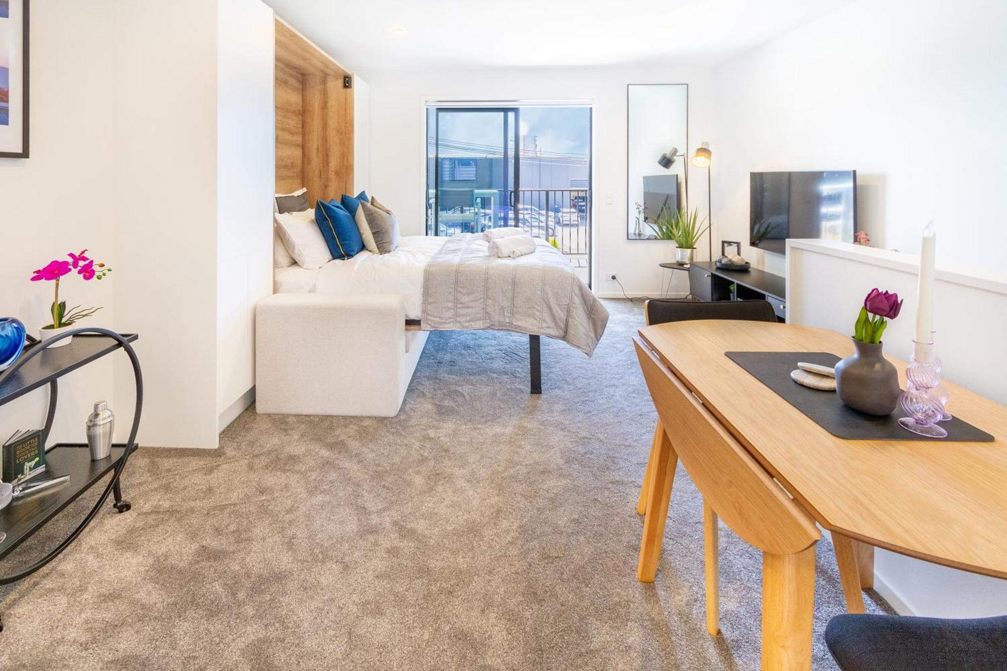 Central City Charm: Pet-Friendly Studio Christchurch Ngoại thất bức ảnh